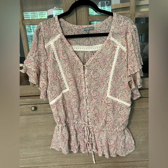 Wit & Wisdom floral blouson button from top with crochet detail- M - Picture 1 of 4